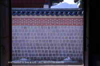 traditional_wall.JPG (63305 bytes)