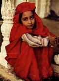 India-gril.jpg (13527 bytes)