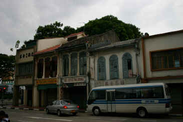 SIrundownstores.JPG (101907 bytes)