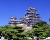 himeji_castle.jpg (124328 bytes)