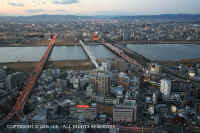 Osaka_sunset.JPG (74078 bytes)